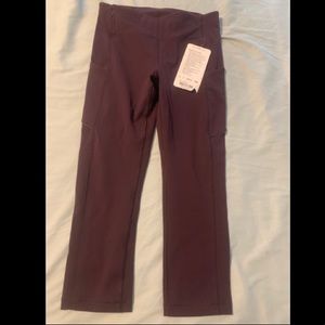 Lululemon “speed up crop”
